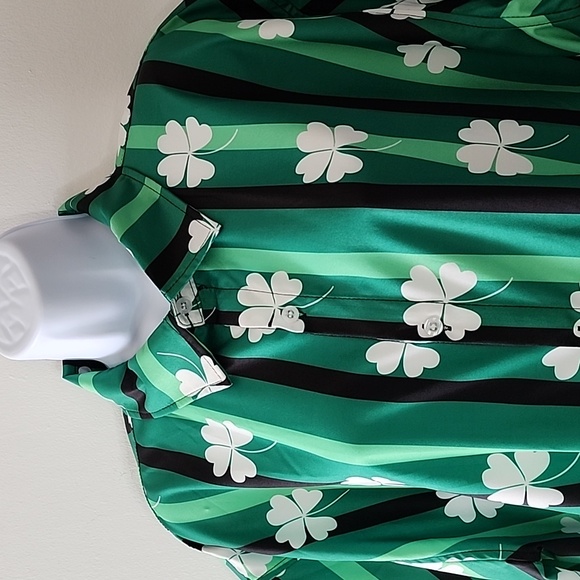 Men's Green Stripes Shamrock Funny Hawaiian Shirt, Size XXL - Picture 3 of 5